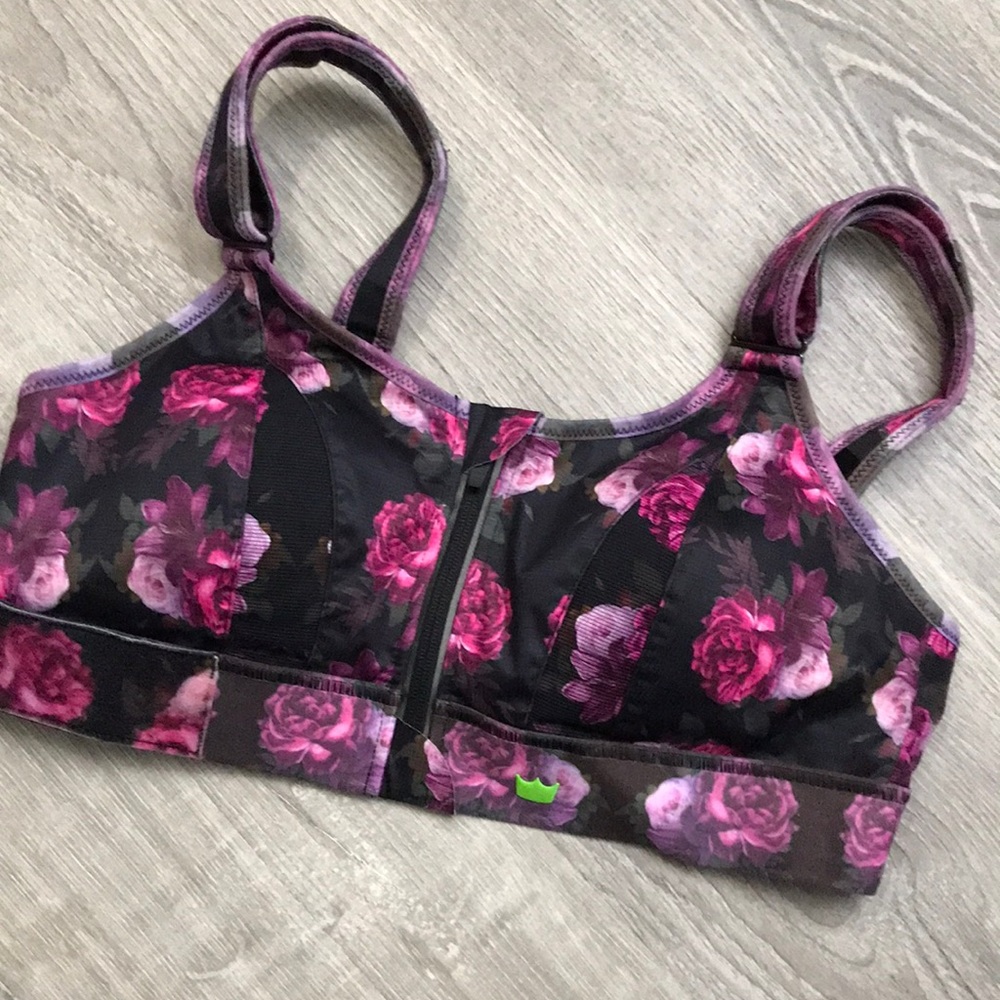 NWOT Sports Bra